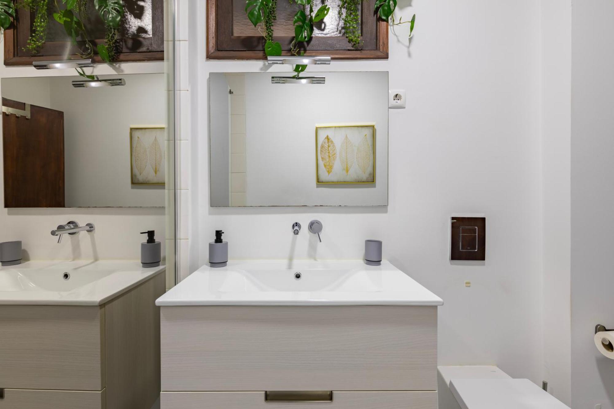 Cosy Remodeled Apartment In The City Center 凡道 外观 照片